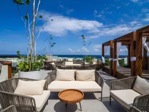 IT Boutique Hotel & Restaurant - Image 3