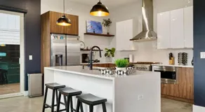 Luxury Stay Near Downtown & Airport! - Image 5