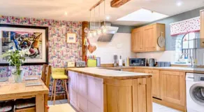 Chestnut Lodge - Image 3
