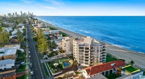Foreshore Beachfront Apartments - Image 5