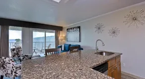 441-Waterfront, Amazing Views, WIFI, Pool and close to BUCS Stadium - Image 5