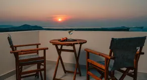 Naxos Balcony Apartments - Image 4