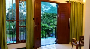 lakmee villa - Image 3