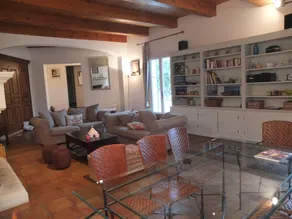 superb house with private swimming pool - Image 2