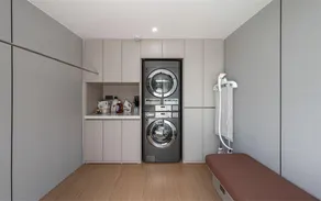 quanyihotel - Image 4