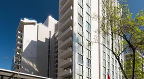 Modern 1BR Queen in El Golf | Metro + Fast WiFi - Image 5