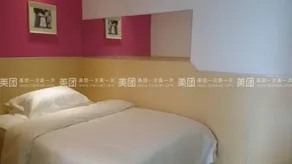 99You Xuan Jiu Dian Bei Jing Liang Xiang Nan Guan Di Tie Zhan Dian - Image 1