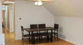 Lincoln Park Living - 3 Queen Beds - Sleeps 6 - Image 5