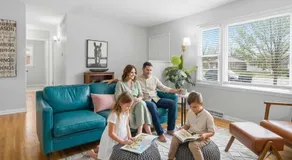 Modern Home - Sleeps 6 - Near Downtown & Mizzou - Image 5