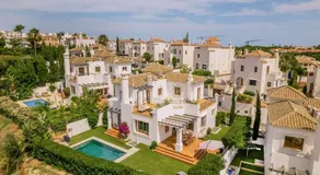 Villa con piscina climatizada y vistas al Golf - Image 4