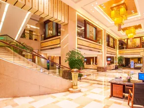 Ramada Plaza Zhijiang Hotel - Image 3