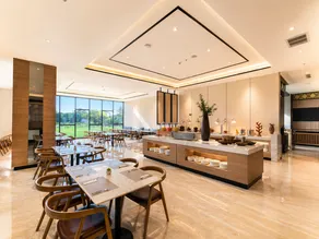 Prime Plaza Hotel Mataram - Image 4
