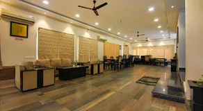 FabHotel All In One Saltlake - Opp BJ Market Complex - Image 3