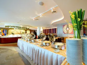 Hip Hotel Bangkok - Image 5