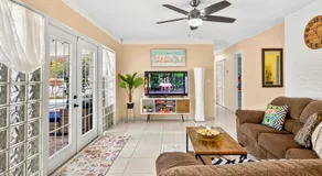 The Flamingo*4bed*pool*jacuzzi*foosball - Image 2