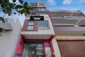 Townhouse Johri Enclave Metro Station Formerly Second Home - Image 4