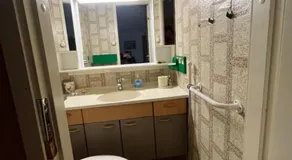 Yellow dreams house - 3 min from highway, sauna, big private parking, air conditioning - Image 4