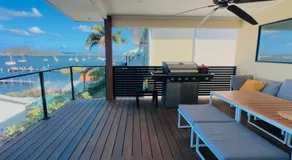 Peaceful Waterfront Retreat with Private Jetty Near Train - Image 5