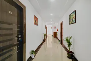 Super Townhouse RCC Park View Inn - Image 3