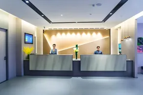 Home Inn Selected Xiamen Exhibition Center Jiazhou Commercial Plaza - Image 3