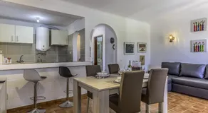 FLH Gaivotas Cozy House - Image 2