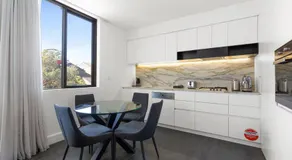 Modern Surry Hills 1 B/Room walk to Central - Image 3