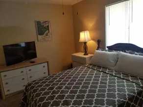 Haven Furnished Extended Stay - Whole Unit Sleeps 6 - Image 2