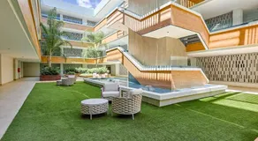 Elegant 3BR Condo Near Airport - Image 4