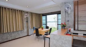 Riverview Loft house - Image 5