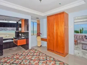 Sanctuary Resort & Apartment - Image 2