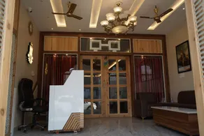 Maharaja Hotel and Restaurant - Image 4
