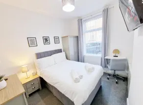 Hudson House Burnley - Image 2