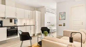 DINBNB Apartments l Historical Building I 100m To University Museum - Image 2