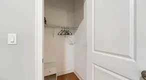 4BR 3BA Pilsen Retreat - 10 Min from Downtown - Image 5