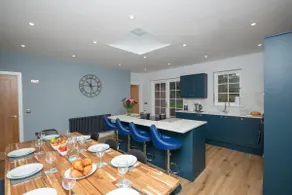 Historical Holmehill Lodge - Image 5