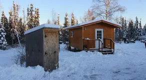 Alaskan Adventure Dry Cabins - Image 5