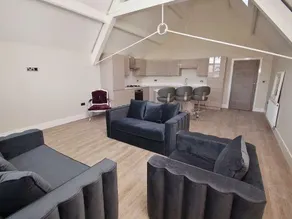 Lord Street Apartments - Image 2