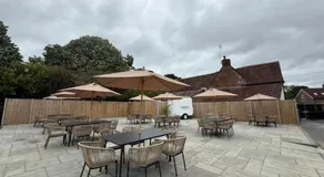 The White Hart Coach House - Image 5