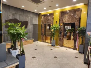 Han River Gold Hotel - Image 2