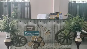 OYO Raja Hotel - Image 2