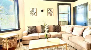 Midway Hideaway -Cozy 1BR- parking - Image 2