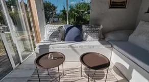 Bolonia Beach Campus - Image 4