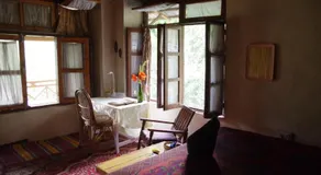 Orchard Huts - Image 2