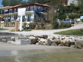 Pansion Limni - Image 5