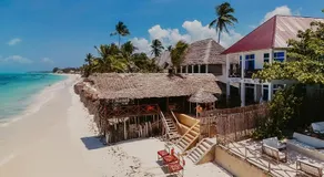 Aquelia Rose Hotel - Image 2