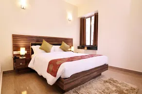 Hotel Poinisuk - Image 2