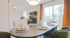 Shoreline Scandi Suite - Townhouse Near Trails - Image 2
