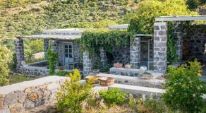 Pavlaina Complex of Traditional Residences in Nisyros. Enjoy the garden and the Sea View - Image 1
