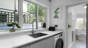 4 Bed House Near Cardiff City Centre - Image 5
