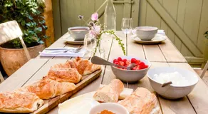 DIX Restaurant & Chambres d'hôtes, Sainte-Alvere, Dordogne - Image 4
